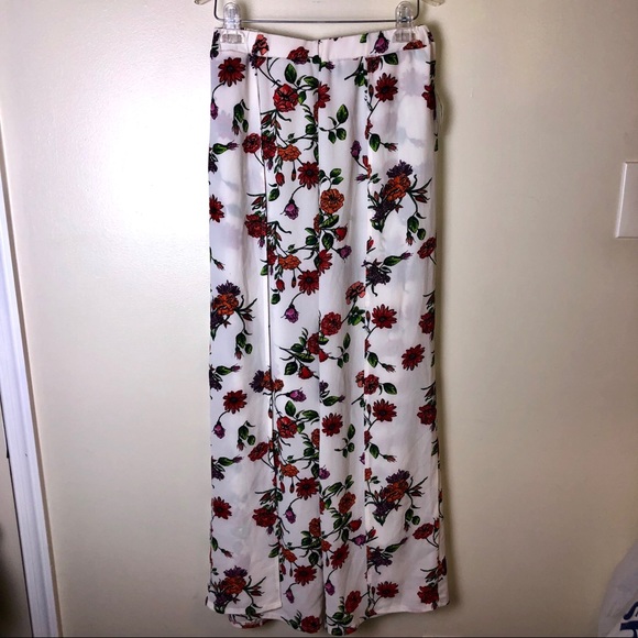 Floral 2-Piece Summer Set with Pom-Pom Trim Detail main image 1